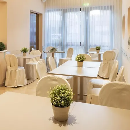 Szálloda Balaton Riccione